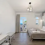 Renata Mare Beachside * 헐소니소스