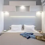 아파트 Renata Mare Beachside 헐소니소스