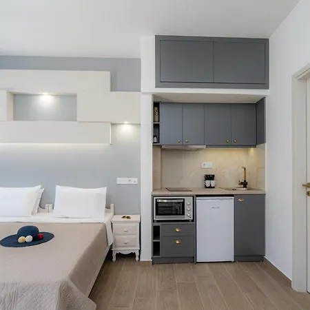 Renata Mare Beachside Апартаменты Херсониссос