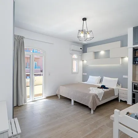 Renata Mare Beachside Херсониссос