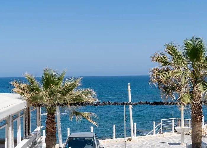 Renata Mare Beachside Херсониссос