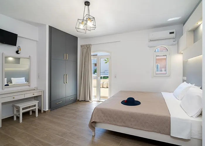 Renata Mare Beachside