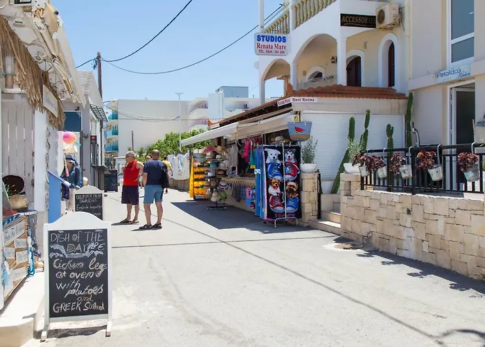 Renata Mare Beachside Апартаменты *