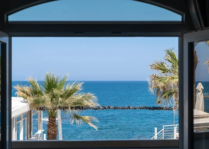 Апартаменти Renata Mare Beachside Херсонісос